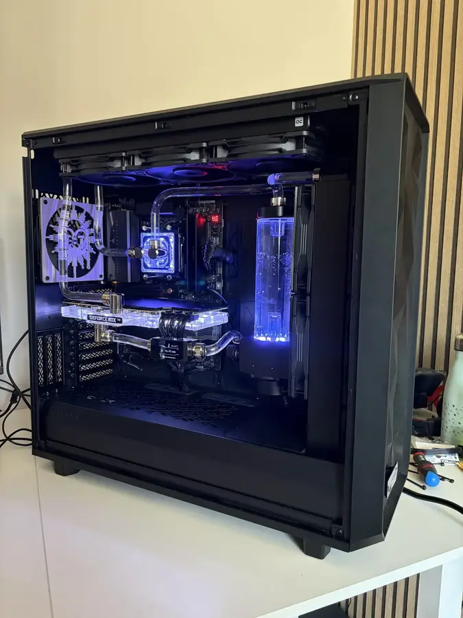 Configuration PC sur mesure watercooling custom
